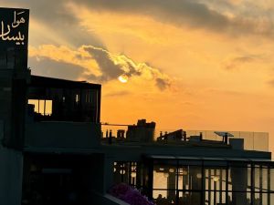 مطعم وكافيه هوا بيسان... تجربة ذوق وإطلالة تأسر الحواس في قلب السلط