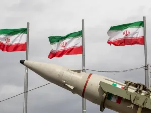 إيران
