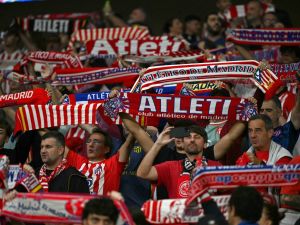 أجواء استثنائية منتظرة في مدريد قبل صدام أتلتيكو وبرشلونة