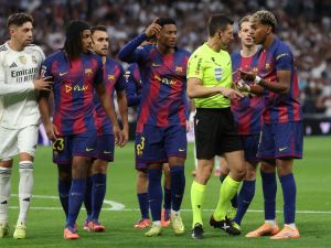 رقم لافت في تعيينات حكم مباراة جيرونا وبرشلونة يثير الجدل