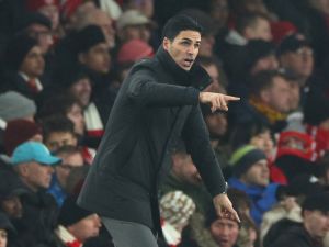 أرتيتا يحفز لاعبي أرسنال قبل ديربي توتنهام