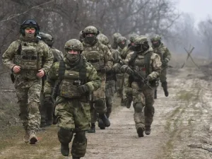 تم القبض على 17 شخصاً متورطين بالتجنيد