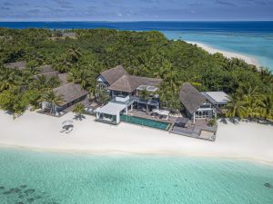 منتجعات وفنادق فورسيزونز المالديف تطرح مجموعةً من العروض المميزة خلال عيد الفطر السعيد 