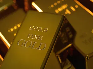 توقعات بتحرك الذهب بين 5350 و5400 دولار للأونصة وتجاوز الفضة سعر 100 دولار