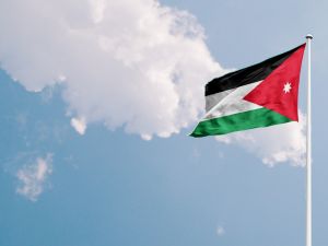 كلمات في ذكرى يوم العلم الأردني 