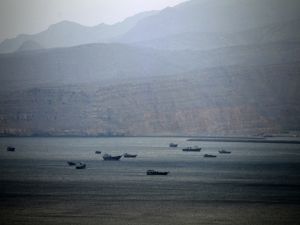US pushes Iran toward talks over Hormuz and nuclear program