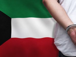 السجن لمشهورة وعشيقها في قضية إجهاض تثير الجدل في الكويت