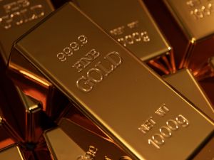 هبوط أسعار الذهب مع صعود الدولار