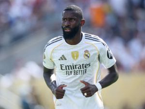 توتر متصاعد في غرفة ملابس ريال مدريد بسبب روديغر
