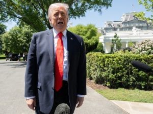 "War Over": Trump moves battle against Iran behind the scenes