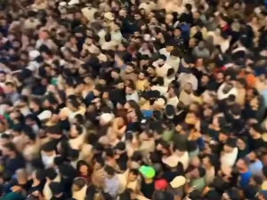طوابير تمتد لأيام!