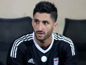 حارس المنتخب الإيراني السابق محمد رشيد مظاهري
