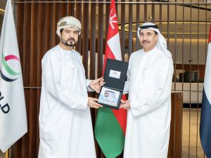 موانئ دبي العالمية تستقبل وفداً رفيع المستوى من الهيئة العامة للمناطق الاقتصادية الخاصة والمناطق الحرة بسلطنة عُمان