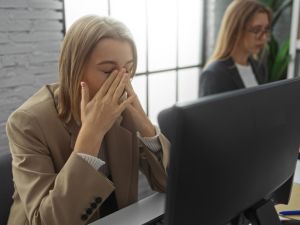 طرق ذكية للتعامل مع التوتر في بيئة العمل
