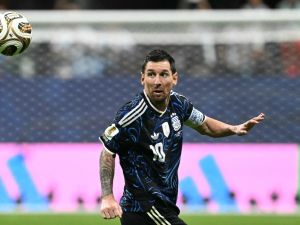 إنييستا قبل نهائي كأس العالم: إيقاف ميسي بشكل كامل أمر مستحيل