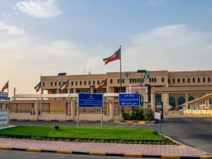 حريق جراء الهجوم على محطة الكهرباء وتأثر عدد كبير من وحدات توليد الطاقة