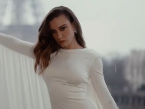 Serenay Sarıkaya