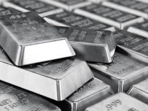 عقود الفضة الآجلة تتجاوز مستوى 58 دولاراً للأونصة خلال تداولات الثلاثاء