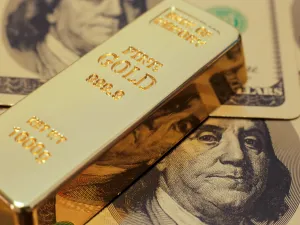 جيه بي مورغان: سقف الذهب عند 4500 دولار هذا العام