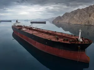  ناقلات نفط خام 