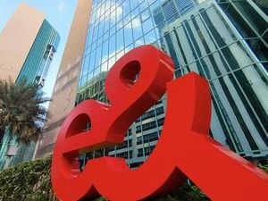 e& Announces USD 5.95 Billion Sale of Vodafone Investment