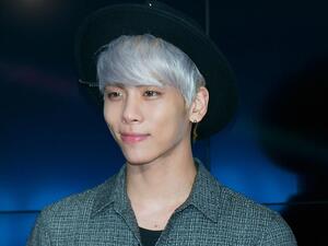 كيم جونغ هيون (vogue.com)