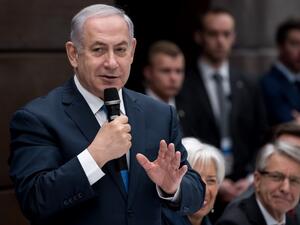 Israeli Prime Minister Benjamin Netanyahu addresses actors of the economic sector during a lunch as part of the 54th Munich Security Conference, on Feb. 16, 2018 in Munich. Global security chiefs and top diplomats attend the annual Munich Security Conference running until Feb. 18, 2018 to discuss Syria, Ukraine and other international conflicts and crises.
(Sven Hoppe / DPA / AFP)