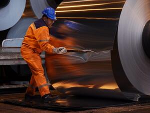 (FILES) In this file photo taken on Dec.12, 2014 an employee cuts into an aluminium roll at the Constellium factory in the eastern French city of Biesheim. Major steel and aluminium producing nations condemned on March 2, 2018 U.S. President Donald Trump's plan to impose tariffs on the industry, as stock markets plunged on fears of an imminent tit-for-tat trade war.
(Patrick HERTZOG / AFP)
