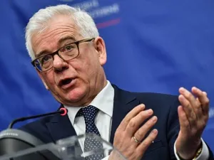 Polish Foreign Minister Jacek Czaputowicz speaks during a joint press conference with his Romanian counterpart on February 1, 2018. (AFP/ File Photo)