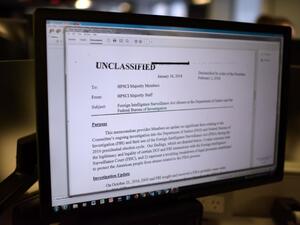 The Republican memo released by Congress is displayed on a journalist's computer screen at a newsroom in Washington DC, on Feb. 2, 2018. (Eric BARADAT / AFP)