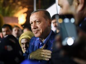 بعد المحاولة الانقلابية الفاشلة في تموز 2016 زادت شعبية أردوغان وشهد البلد مصالحة وطنية 