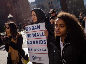 NEW YORK, NY - JANUARY 26: Activists rally during a protest to the mark the one year anniversary of the Trump administration's executive order banning travel into the United States from several Muslim majority countries, in Washington Square Park, January 26, 2018 in New York City. After numerous legal challenges, the travel ban is now in its third iteration. (Drew Angerer / GETTY IMAGES NORTH AMERICA / AFP)