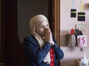 UNHCR provides much-needed cash assistance to extremely vulnerable Syrian refugee families without any alternative sources of income. 