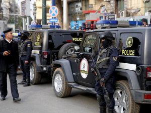 Egyptian policemen in Cairo (AFP/File Photo)