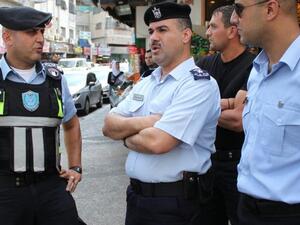 وطلب عباس خلال كلمة له أمام القمة العربية التي عقدت يوم الأحد في تونس بتوفير شبكة أمان مالية للسلطة الفلسطينية