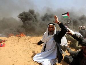 وتتواصل المسيرات الشعبية، على حدود غزة الشرقية للاسبوع الثامن والأربعين على التوالي.