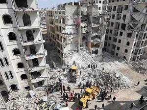 وزير الخارجية الإيراني: الدبلوماسية تفادت الحرب في إدلب السورية
