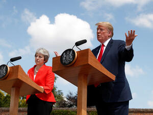 الرئيس الأميركي يتحدث عن إمكانية "لا محدودة" لاتفاق تجاري مع المملكة المتحدة
