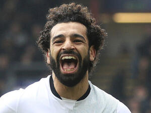 أبدى السفير الإسرائيلي لدى مصر دافيد غوفرين سعادته بالتقاط هذه الصورة