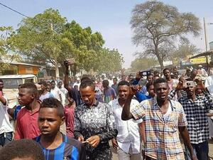 يمثل القرار الجديد انتصارا للسودان الذي نفى تقديم أي دعم لتنظيم القاعدة 