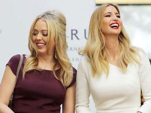 صورة لابنتي ترامب تثير سخرية الصحفيين!
