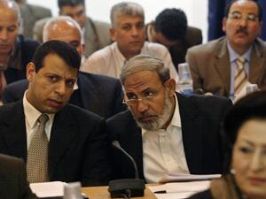 دحلان يتوسط لحماس في مصر مقابل اطلاق يده في غزة