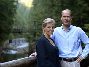 الأمير إدوارد وزوجته صوفي (dailymail.co.uk)