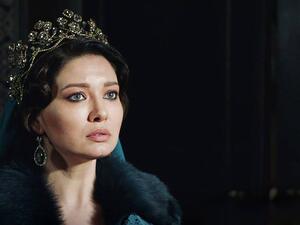 نورغول يشلشاي بلباس إيراني