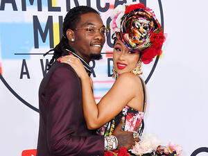 كاردي بي وأوف سيت