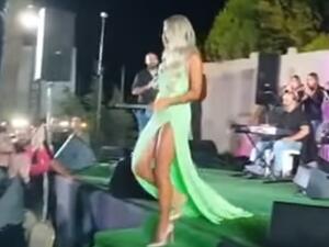 فتاة تتحرش بمايا دياب