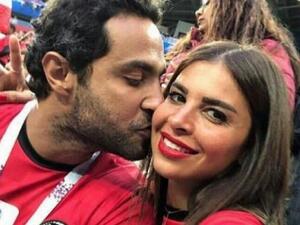 قبلة كريم فهمي لزوجنه تثير أزمة في مصر!!
