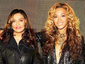 بيونسيه ووالدتها