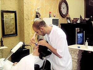 احلق