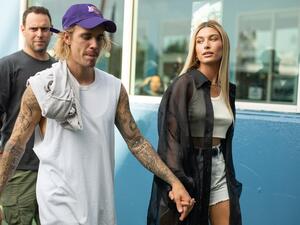 جاستن بيبر وهايلي بالدوين